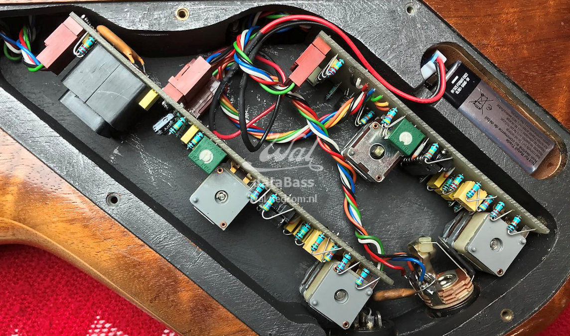W2461.electronics.jpg