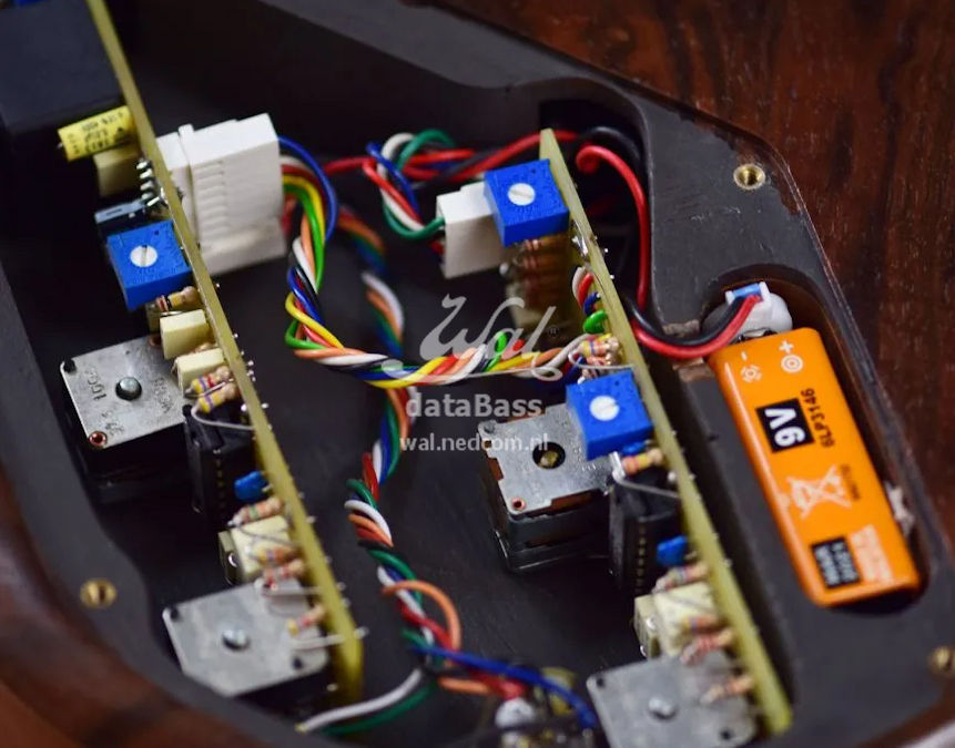 W4119.electronics.jpg