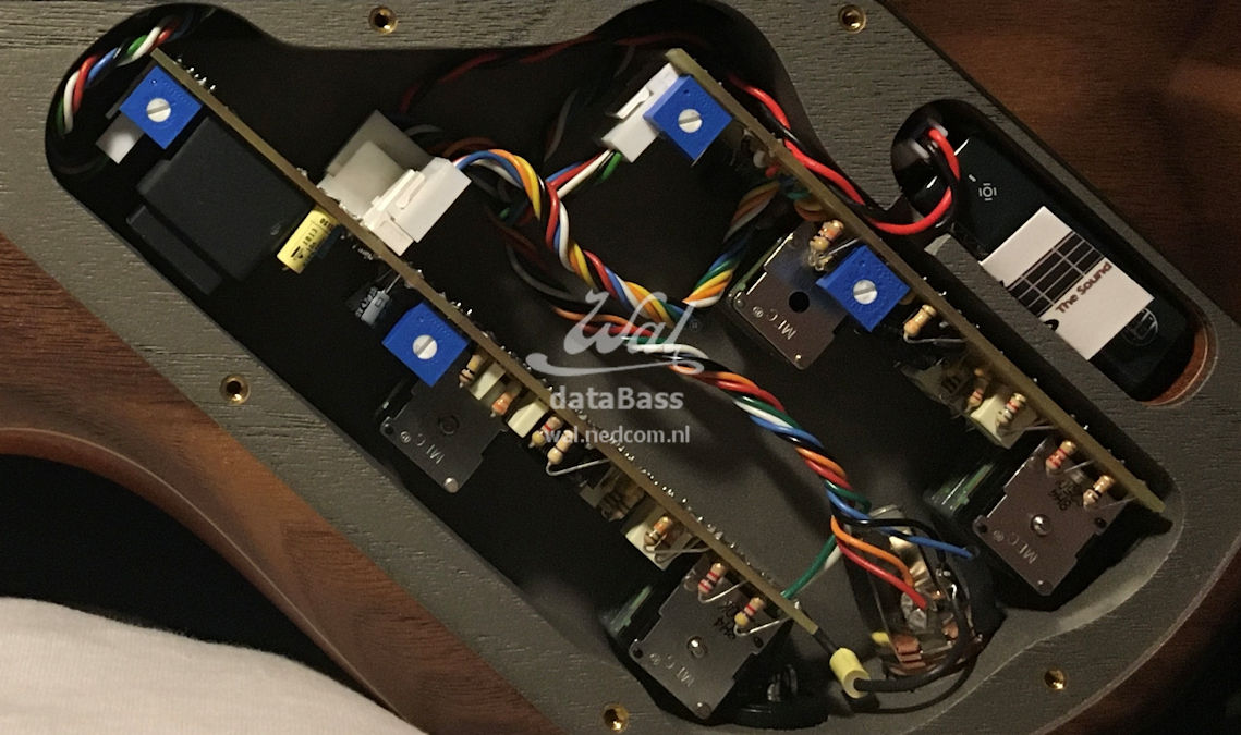 W4359.electronics.jpg