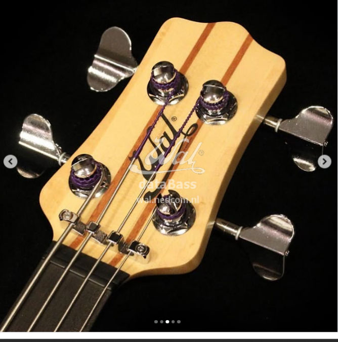W4xxx.headstock-front.jpg