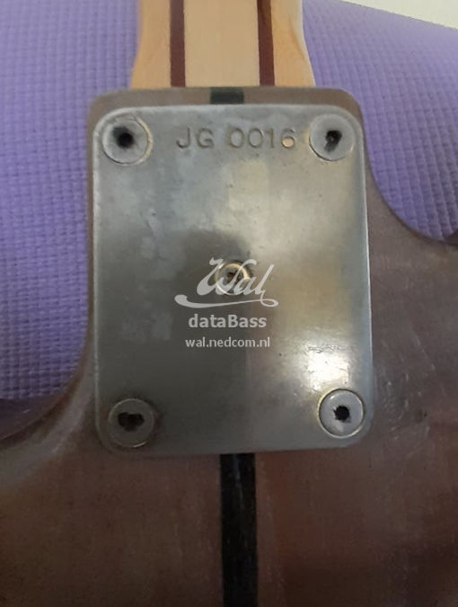 JG0016.neckplate.jpg