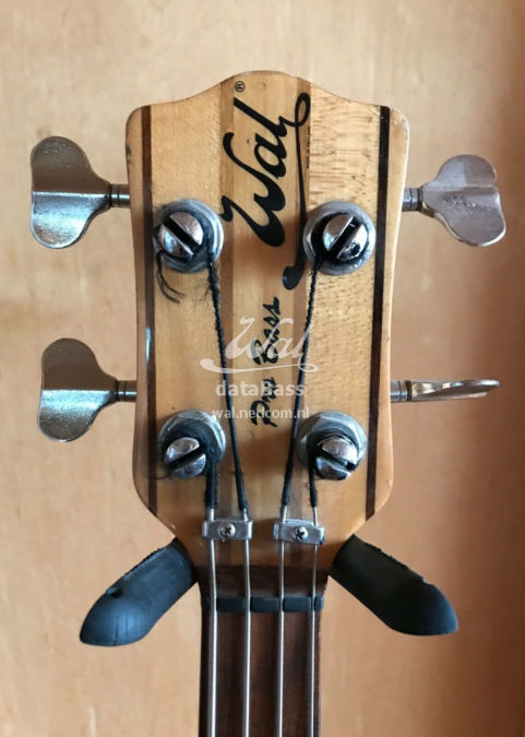 PB1128.headstock.jpg