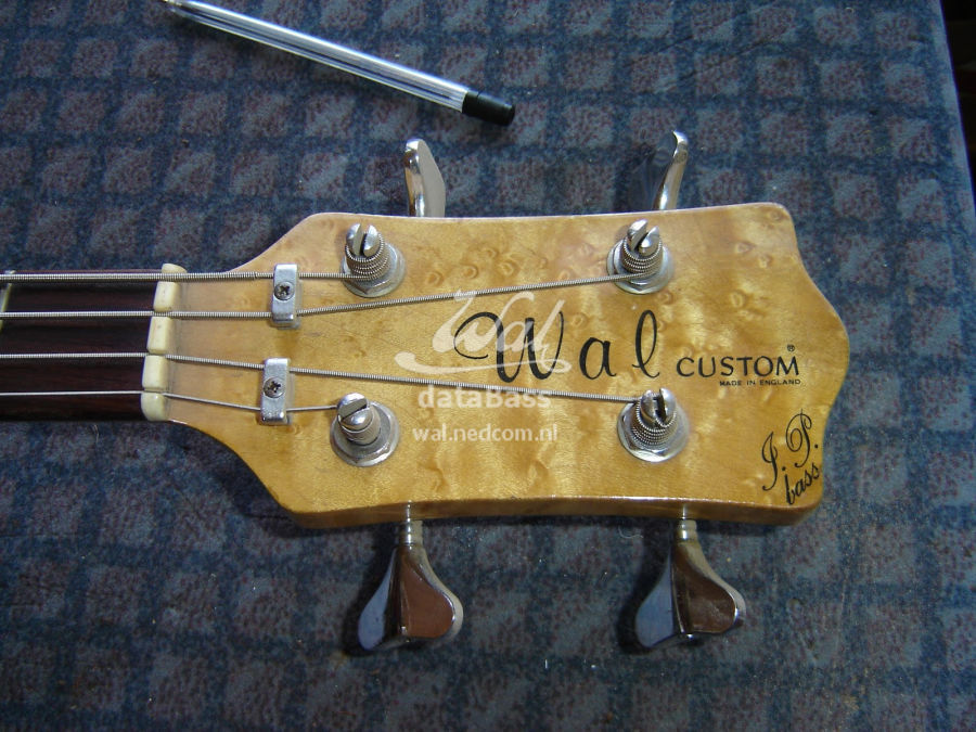 W1111.headstock-front.jpg