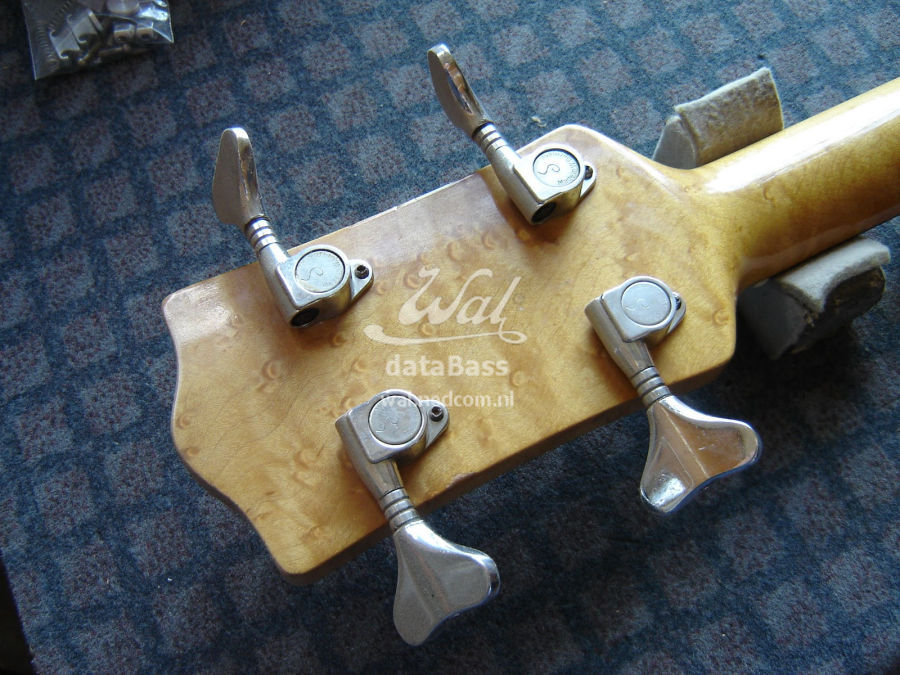 W1111.headstock-rear.jpg