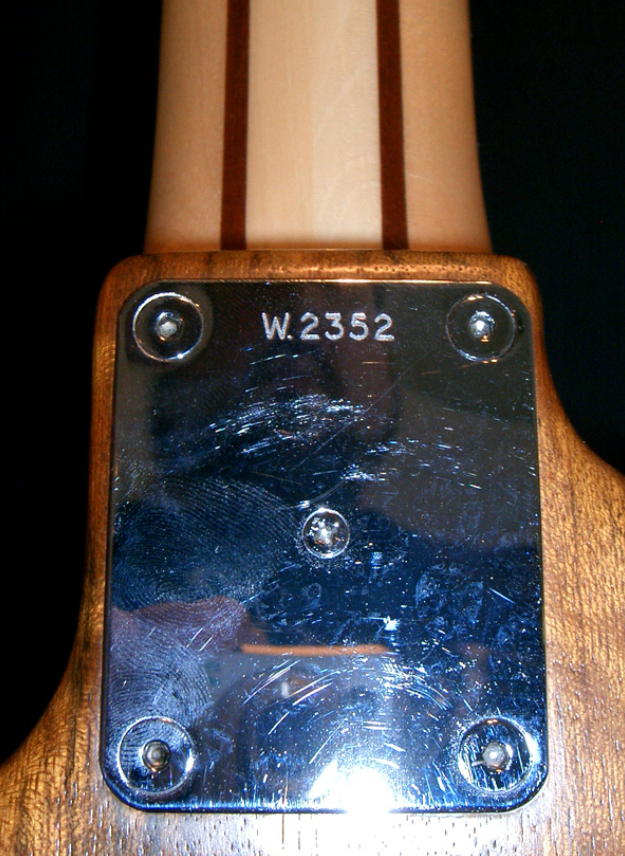W2352.neckplate.jpg