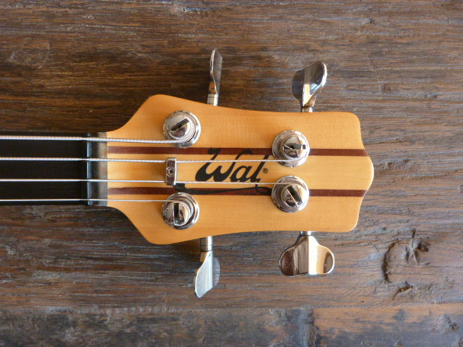 W2714.headstock.JPG