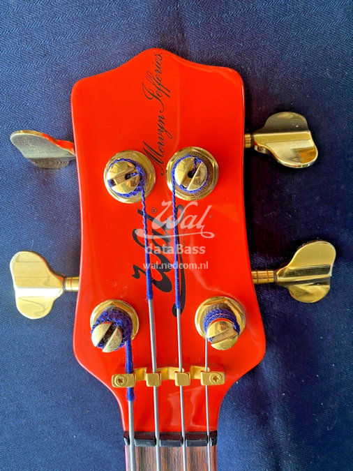 W3423.headstock-front.jpg