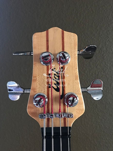 W4055.headstock-front.jpg