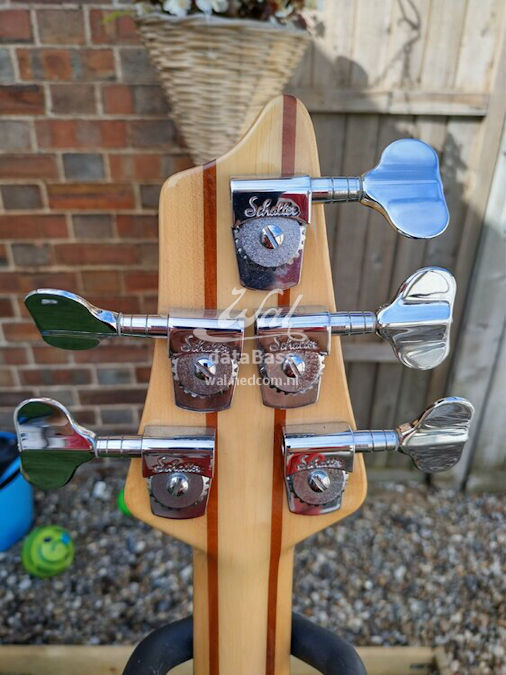 W4064.headstock-rear.jpg